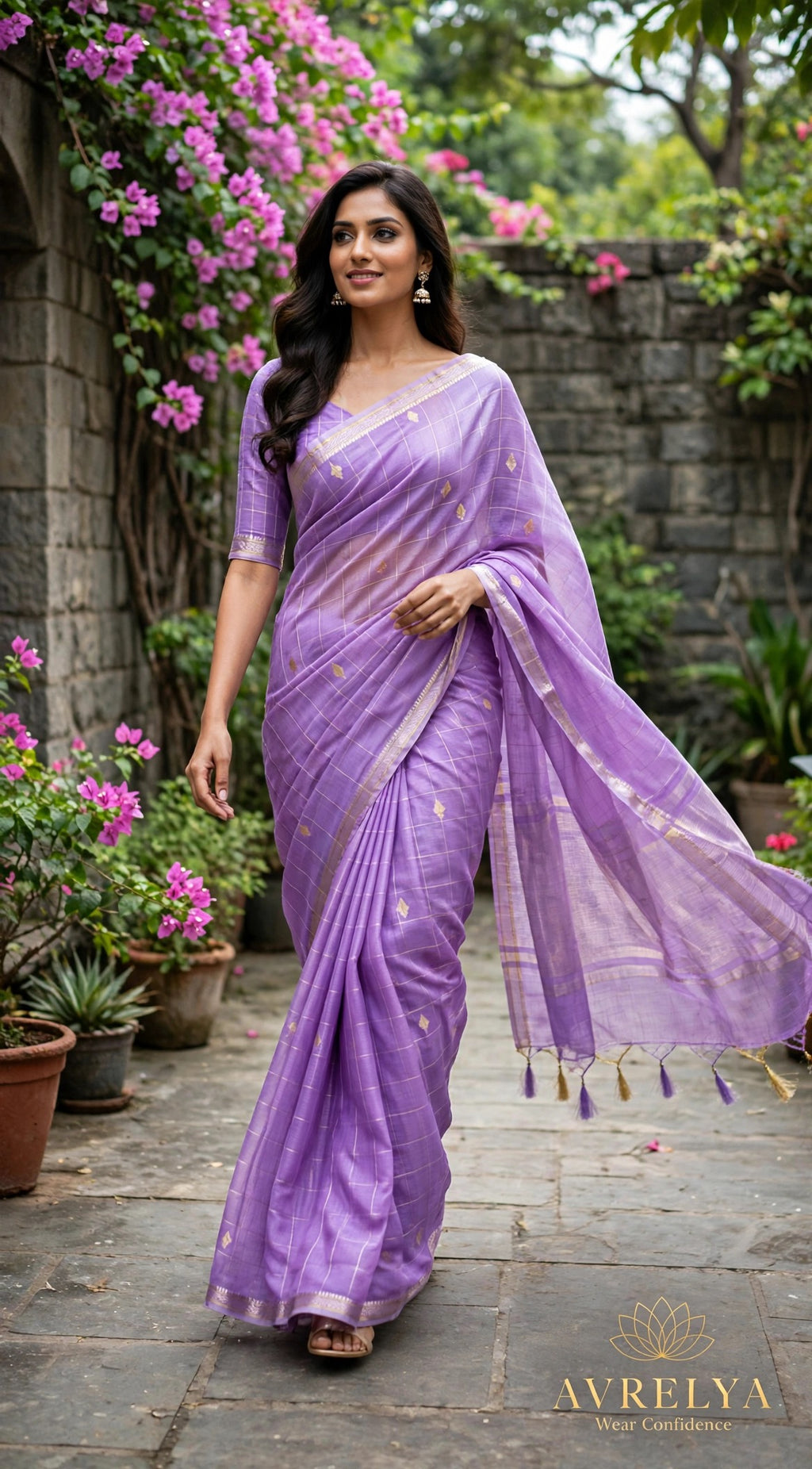 Lilac Maheshwari Lotus Butta Saree With Zari Border